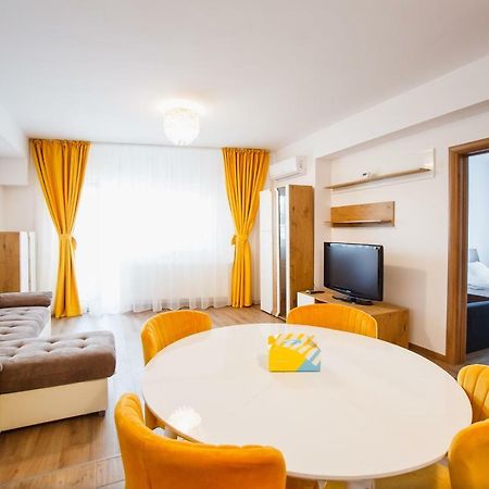 Spacious & Bright 2 Bedroom Central Apartment 拉迪亚 外观 照片