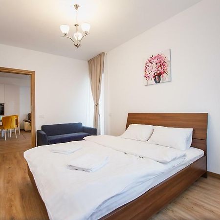 Spacious & Bright 2 Bedroom Central Apartment 拉迪亚 外观 照片
