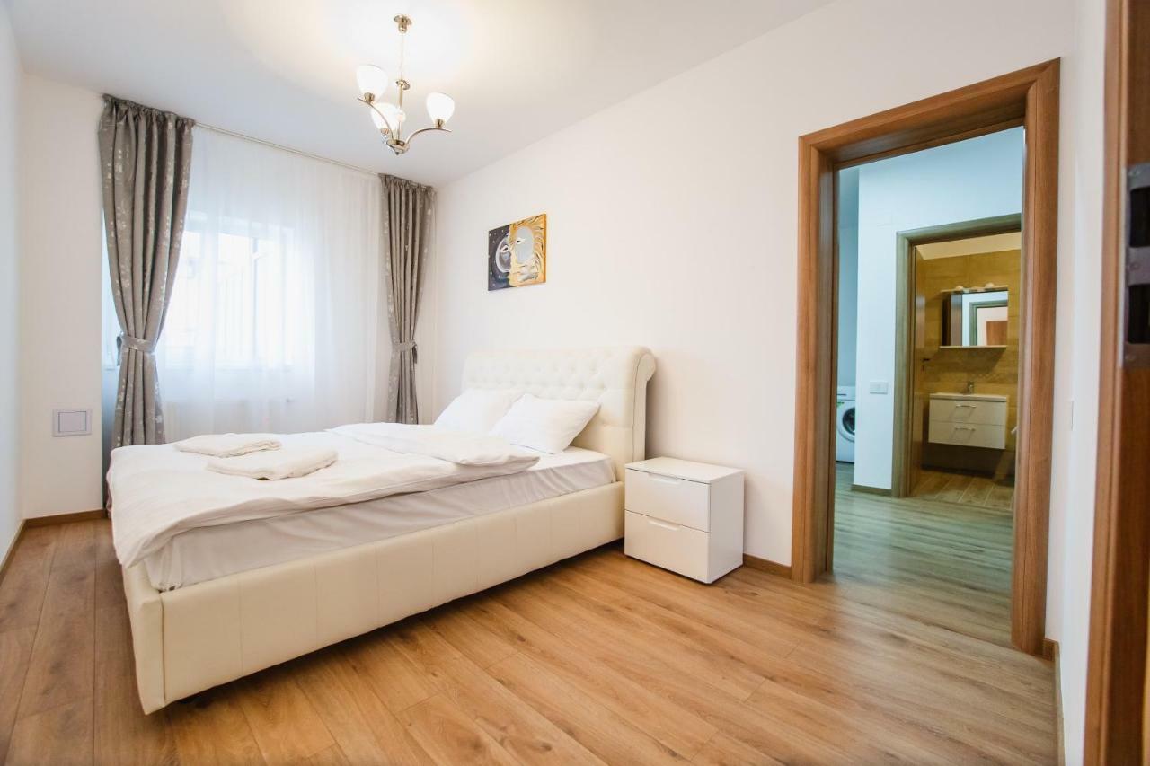 Spacious & Bright 2 Bedroom Central Apartment 拉迪亚 外观 照片