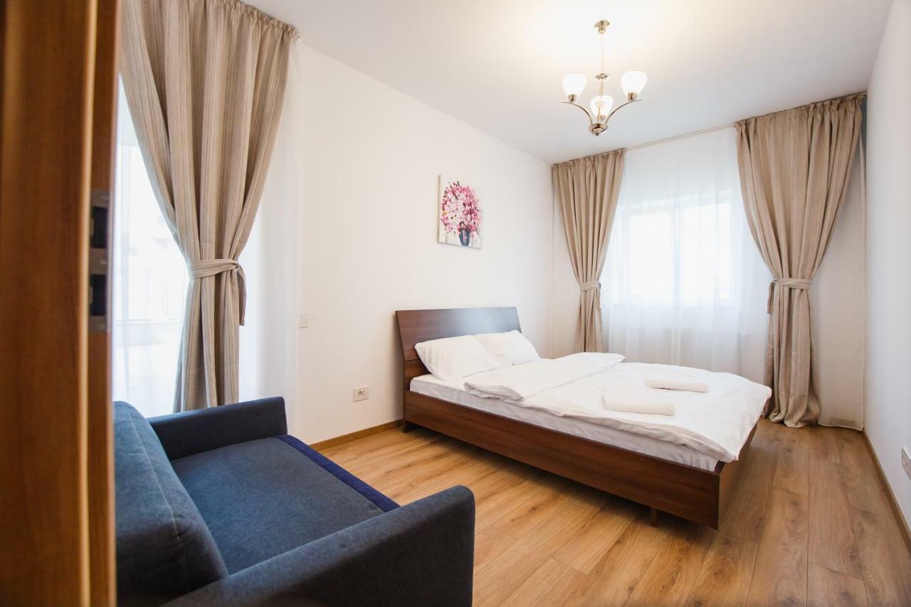 Spacious & Bright 2 Bedroom Central Apartment 拉迪亚 外观 照片