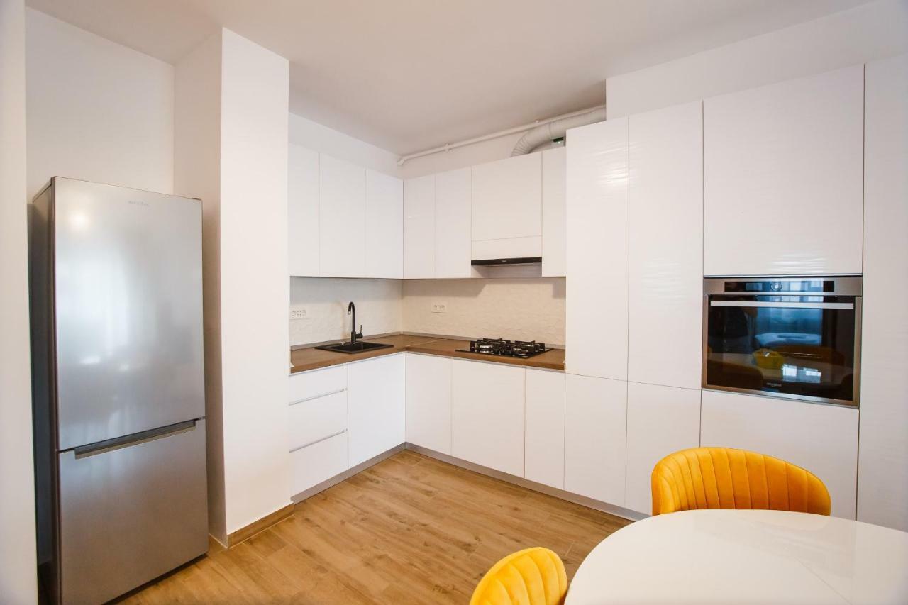 Spacious & Bright 2 Bedroom Central Apartment 拉迪亚 外观 照片