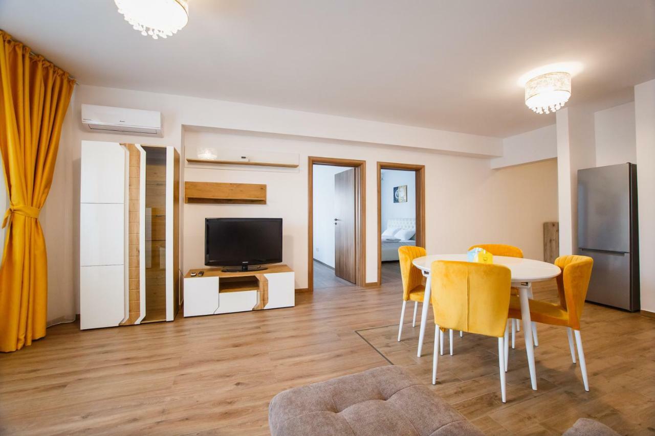 Spacious & Bright 2 Bedroom Central Apartment 拉迪亚 外观 照片